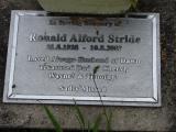 image of grave number 205969